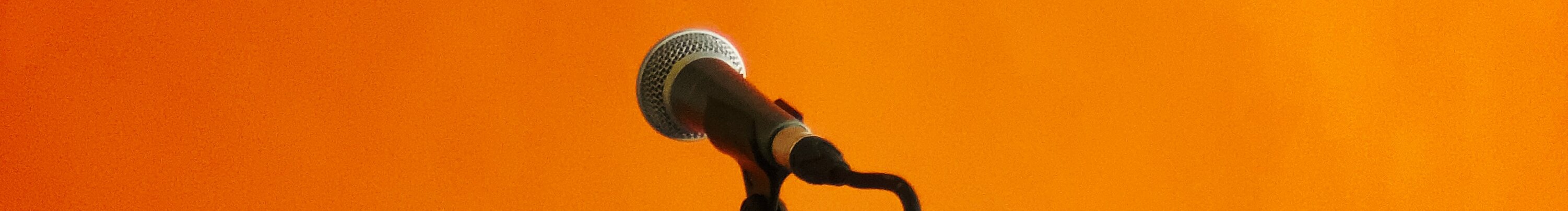 Mikrofon Orange  | © Unsplash
