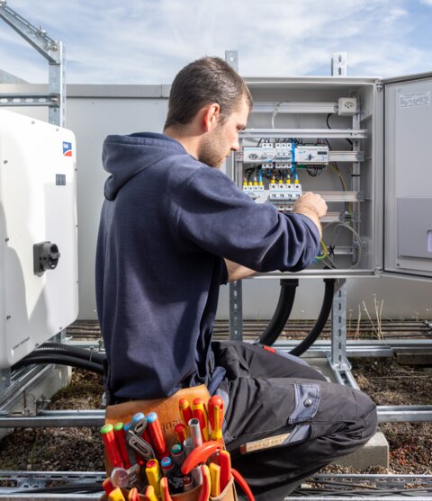 BE Netze Nottwil, Berufslehre | © Swissolar / Reto Schlatter