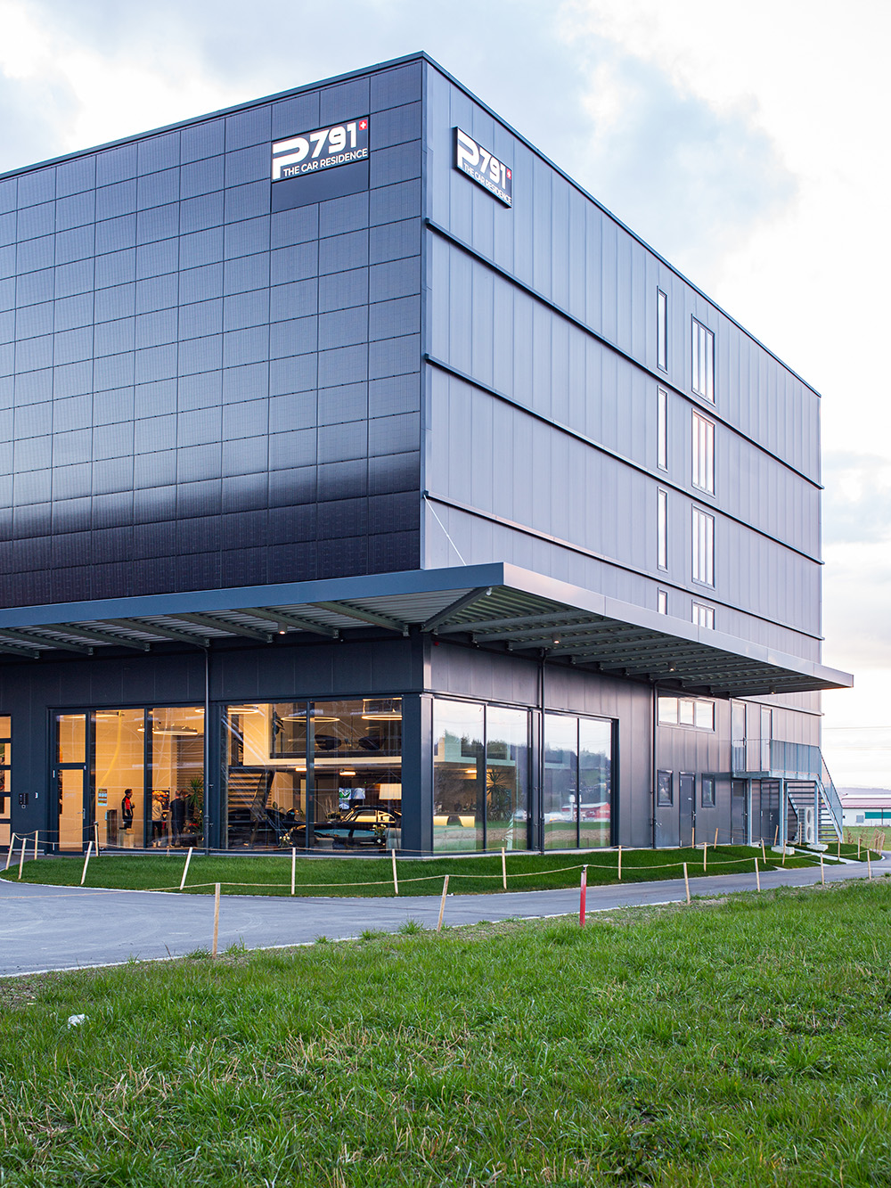 Autohotel Belp | © 3S Swiss Solar Solutions AG